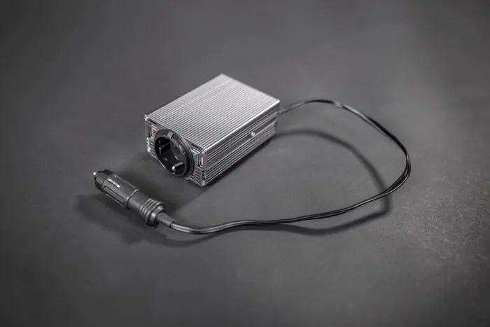 Chargeur de voiture pour série K autoladegeraet-fuer-k-serie_1