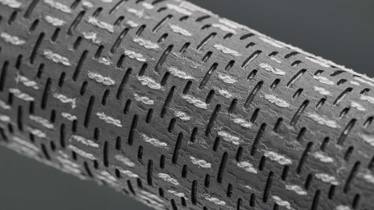 UTX Gray SOLID GRAY Midsize 58R utx-gray-2024-carousel_2